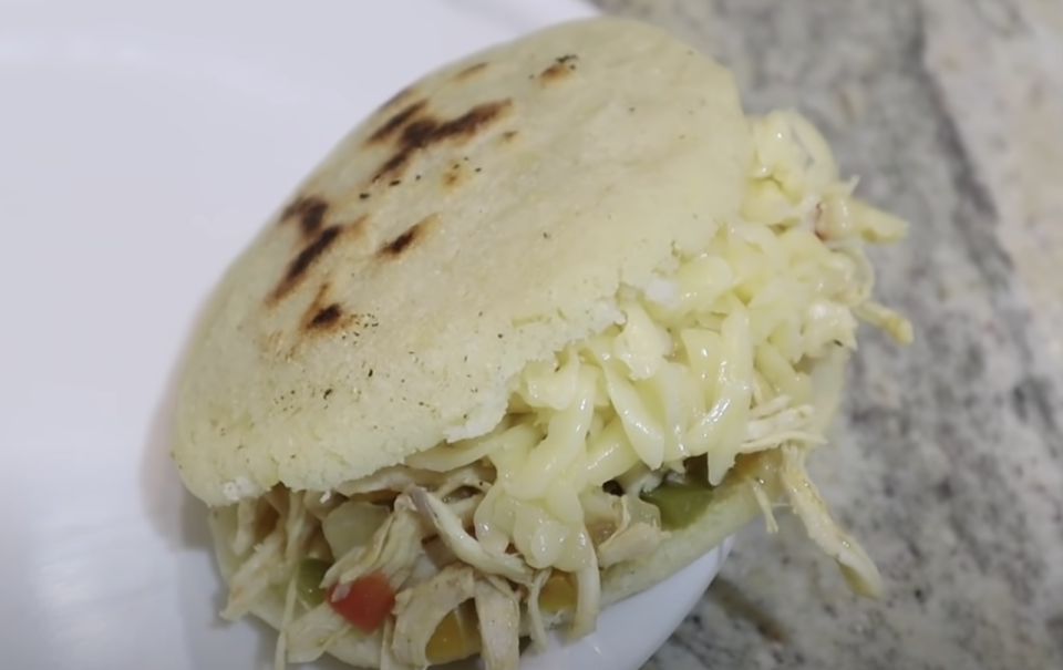 A stuffed arepa