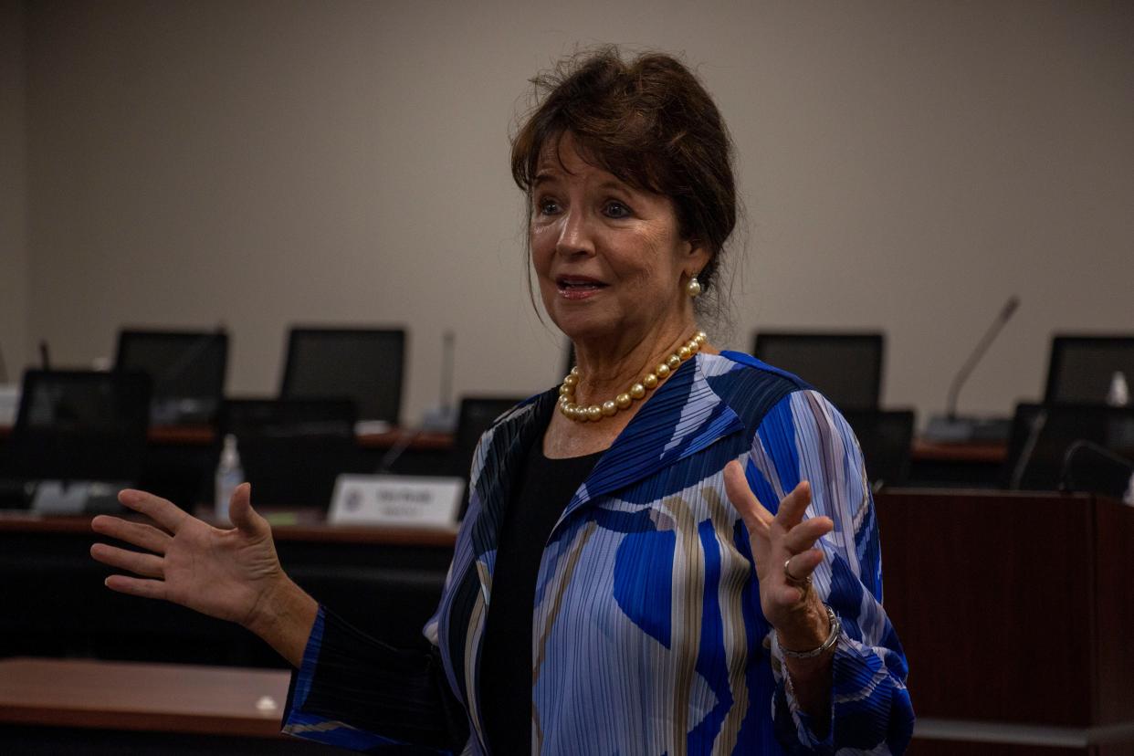 Sheila Butt addresses attendees of the swearing-in ceremony in the Tom Primm Commission Meeting Room on Monday, August 29, 2022.