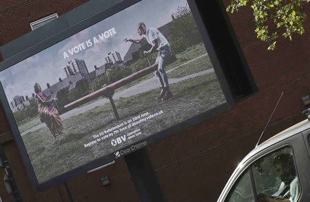 An electronic billboard advertisement encouraging Britons to vote ahead of the British EU referendum, is seen in London, Britain, May 26, 2016. REUTERS/Toby Melville