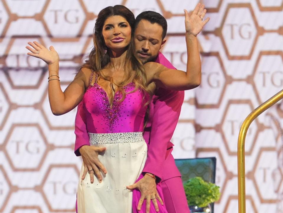 Teresa Giudice and Pasha Pashkov on the season 31 premiere of "Dancing With the Stars."