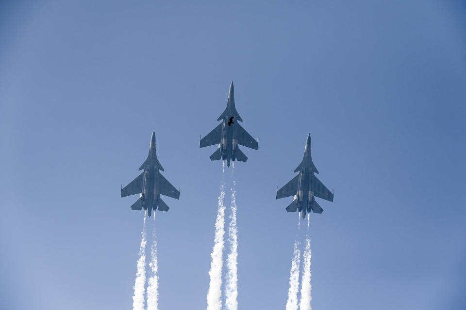 Air Force fighter jets flyover Rajpath during the Republic Day parade in New Delhi on January 26, 2021. (Photo by Jewel SAMAD / AFP) (Photo by JEWEL SAMAD/AFP via Getty Images)