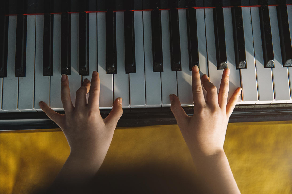 Manche Kinder zeigen schon früh ein Talent für die Musik. (Symbolbild: Getty Images)