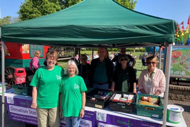 Theme park visitors dig deep to support town's foodbank