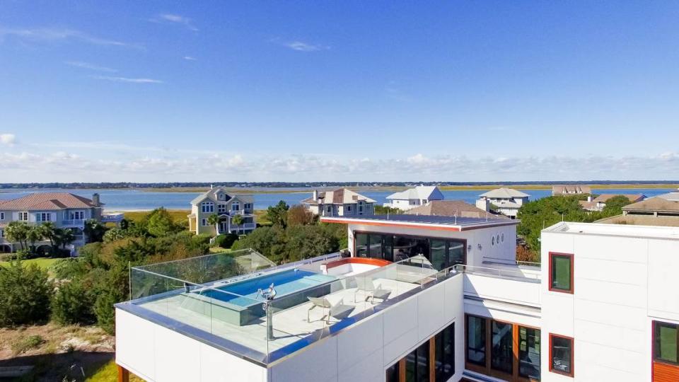 The rooftop overlooks the Intracoastal Waterway and the Atlantic Ocean.