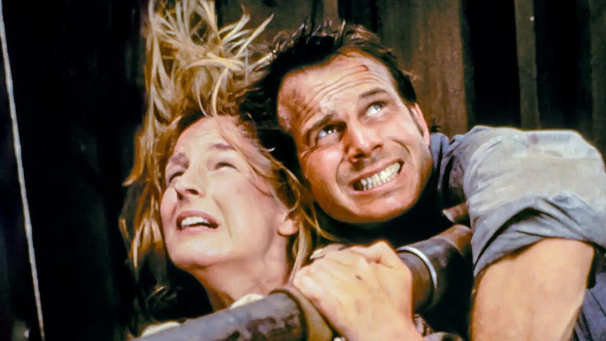 Helen Hunt and Bill Paxton led the Twister cast back in 1996. (Universal/Alamy)