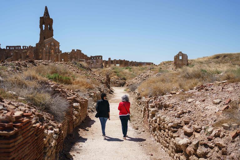 España; Guerra Civil Española; Ruinas; cementerio; mundo; Belchite; Zaragoza