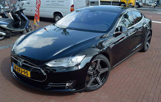 Tesla Model S with sweet rims