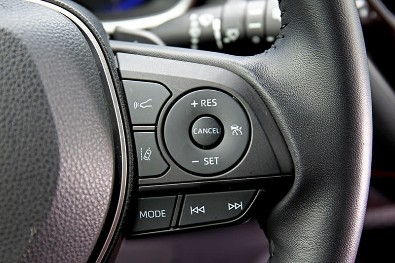 Auris全車系皆標配Toyota Safety Sense主動安全防護系統，在83.9萬的車型上便能擁有