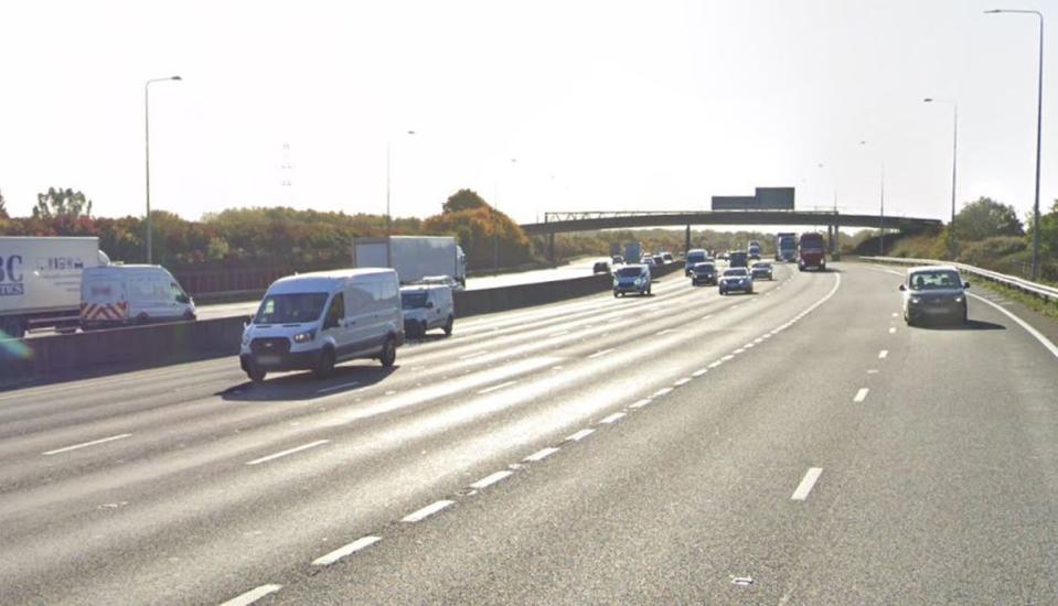 Officers had been chasing a stolen white Citroen van, which was then involved in a collision with three other vehicles, including the car that Ms Hayes was in, at around 4am between junctions 22 and 21A on the M25 (Google Maps)