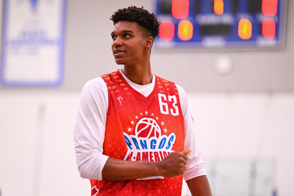 NORWALK, CA - JUNE 02: Isaiah Todd from Trinity High School looks on during the Pangos All-American Camp on June 2, 2019 at Cerritos College in Norwalk, CA. (Photo by Brian Rothmuller/Icon Sportswire via Getty Images)