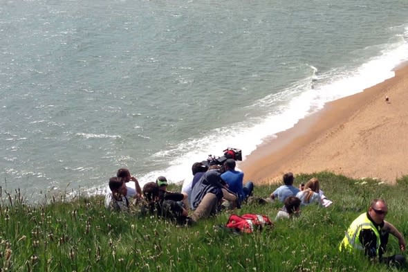 Broadchurch film crew shoot scenes on 'unstable' cliff face