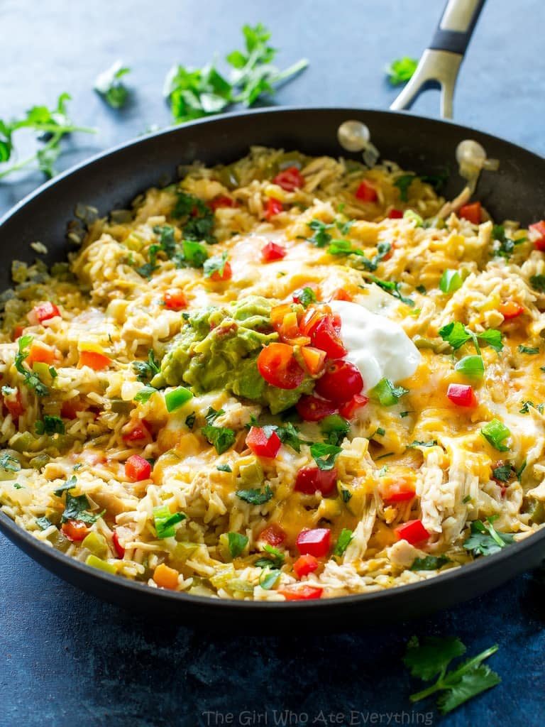 <strong>Get the <a href="https://www.the-girl-who-ate-everything.com/one-pan-chicken-fajita-rice/" target="_blank">One Pan Chicken Fajita</a>&nbsp;recipe from The Girl Who Ate Everything</strong>