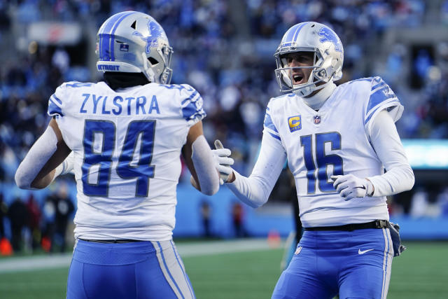 CHARLOTTE, NC - DECEMBER 24: Detroit Lions quarterback Jared Goff (16)  during an NFL football game between the Detroit Lions and the Carolina  Panthers on December 24, 2022, at Bank of America