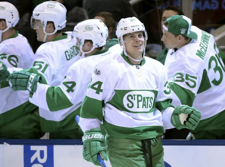 Leafs Go Green, Unveil St Pats Throwback Uniform – SportsLogos.Net News