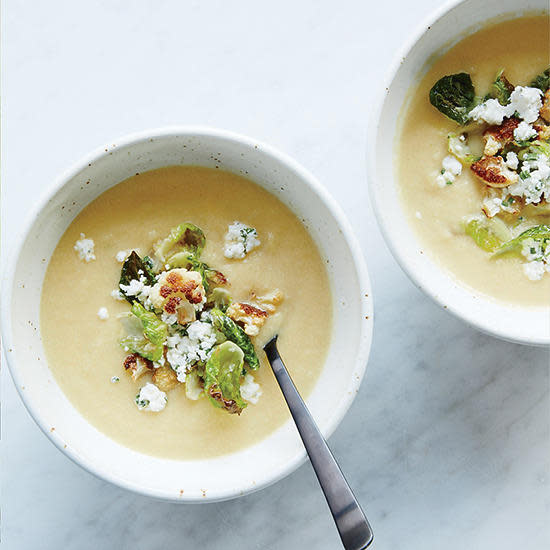 Cauliflower Soup with Herbed Goat Cheese 