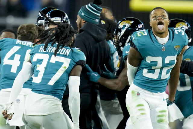 Jacksonville Jaguars tight end Brenton Strange (85) attends the NFL  football team's rookie camp, Saturday, May 13, 2023, in Jacksonville, Fla.  (AP Photo/John Raoux Stock Photo - Alamy