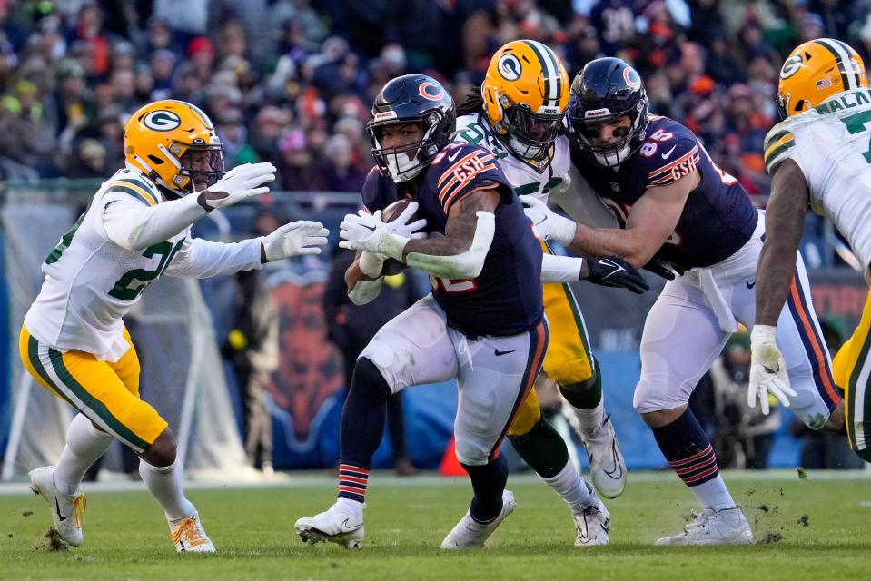 Will David Montgomery and the Chicago Bears beat the Philadelphia Eagles in NFL Week 15?