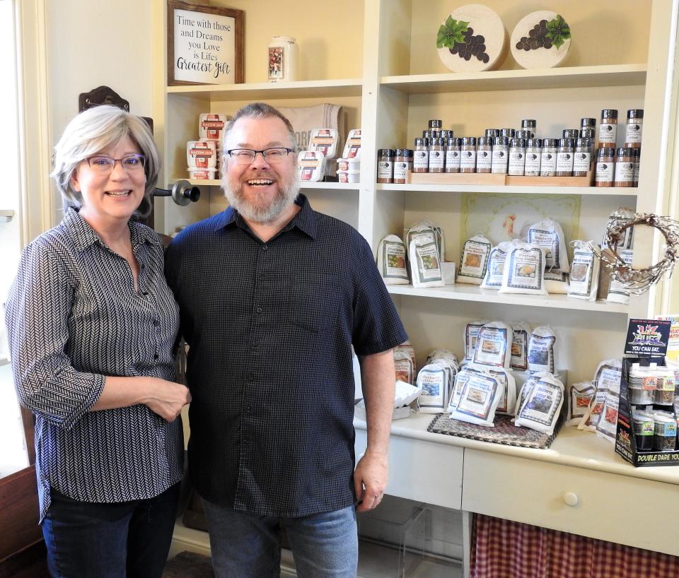 Cathy and Brad Fuller recently expanded their Good Boy Bakery and took over the Roscoe General Store in Roscoe Village. They have added many new products to the general store such as dip mixes, teas, Roscoe General Store branded apple butter and more. The pet treat and supply store also has many new items, such as treats and accessories for cats.