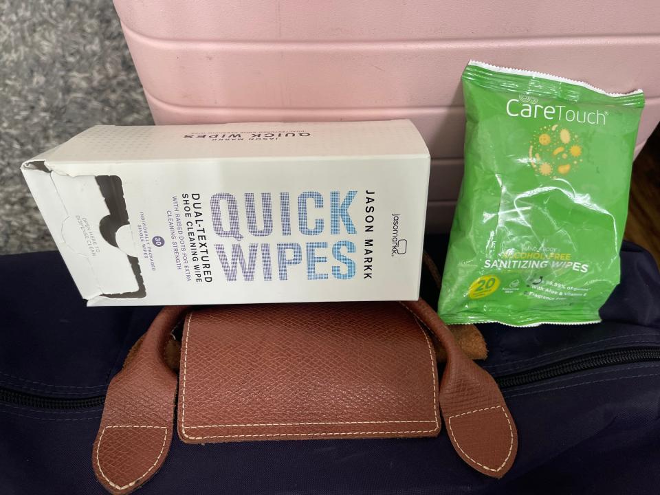 quick wipes travel pack