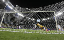 Colombia's Duvan Zapata, scores his side's second goal during a Copa America Group B soccer match at the Arena Fonte Nova in Salvador, Brazil, Saturday, June 15, 2019. (AP Photo/Natacha Pisarenko)