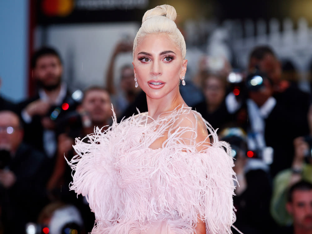 Lady Gaga sammelt Geld im Kampf gegen das Coronavirus (Bild: Andrea Raffin/ shutterstock.com)