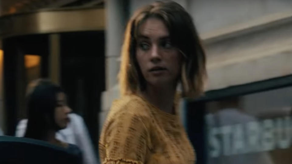 Maya Hawke in Italian Studies