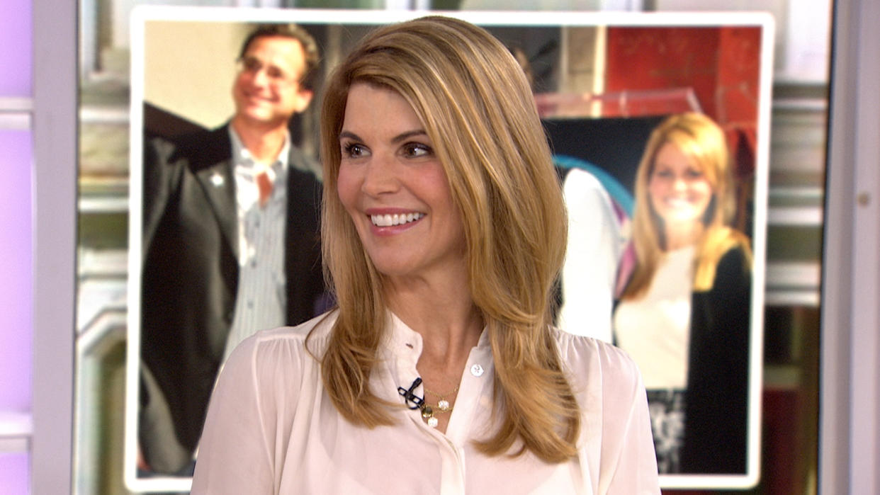 Lori Loughlin: Being on &#39;Fuller House&#39; Set Was &#39;Surreal&#39;