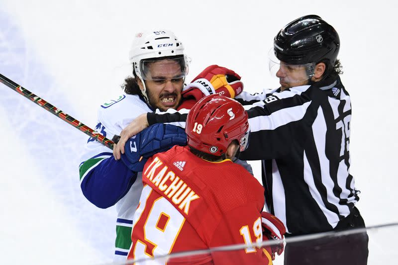 NHL: Vancouver Canucks at Calgary Flames