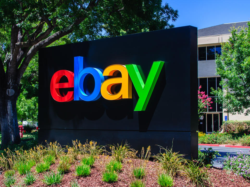 Ebay hat nach heftiger Kritik die Halloween-Artikel aus seinem Online-Marktplatz entfernt, die an den Serienmörder Jeffrey Dahmer angelehnt sind. 