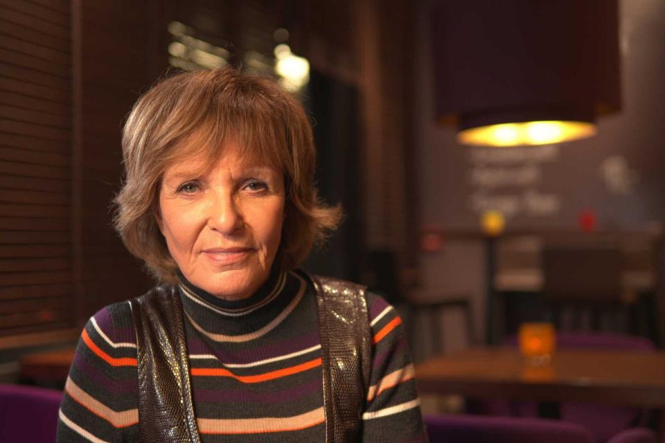 Ulrike Kriener hat gut Lachen: Die beliebte Schauspielerin ist auch mit 68 Jahren noch gut im Geschäft. (Bild: ZDF / Robert Engelke)