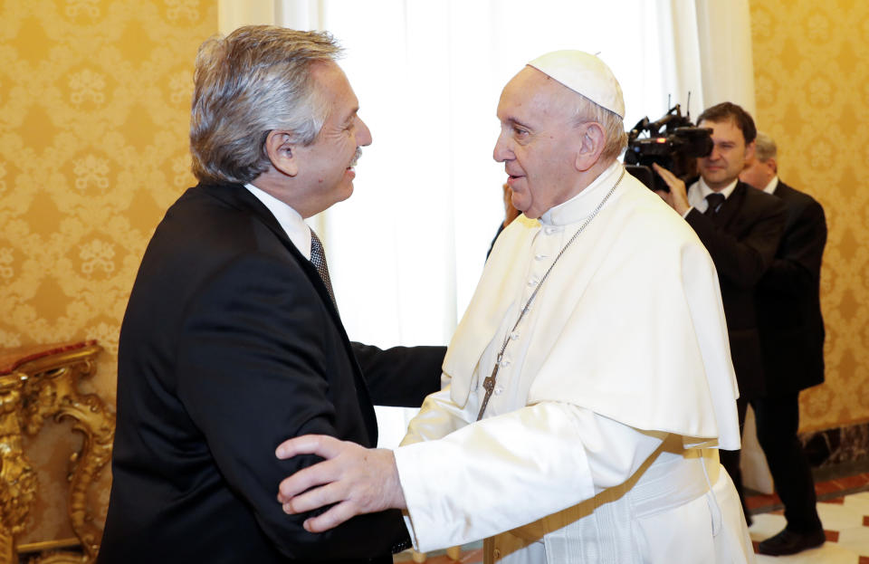 Pope Francis welcomes Argentina's President Alberto Fern&aacute;ndez, left, during a private audience at the Vatican on Jan. 31, 2020. (Photo: ASSOCIATED PRESS)