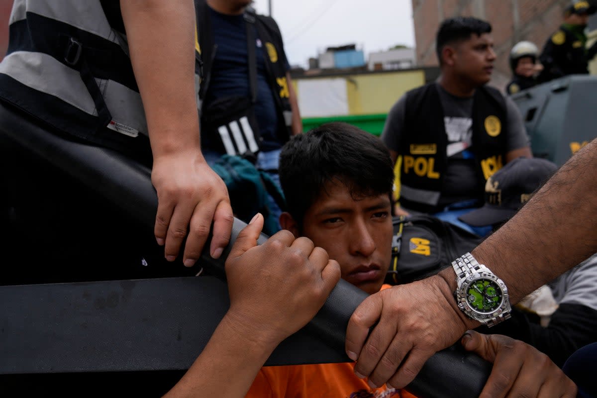 PERÚ-PROTESTAS (AP)