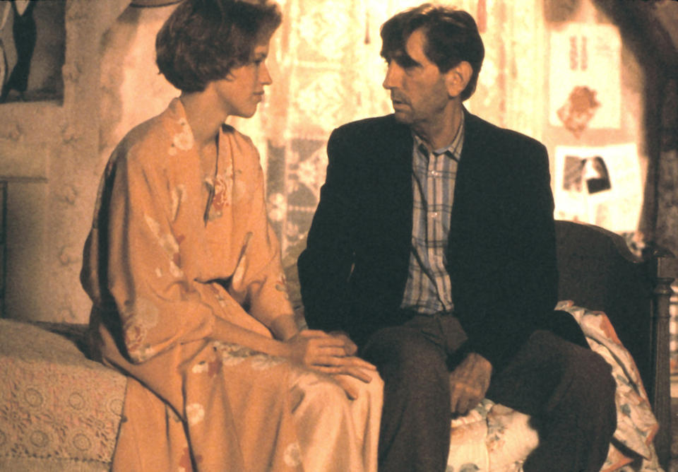 <p>In one of his meatiest movie roles, Stanton stars as Molly Ringwald’s down-on-his-luck dad, who tries to make things right with his daughter by giving her a pink prom dress in the John Hughes-scripted teen classic.<br><br>(Photo: Everett Collection) </p>