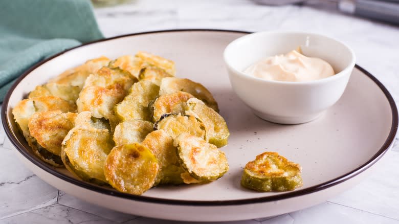 cheesy dill pickle chips and cheese dip