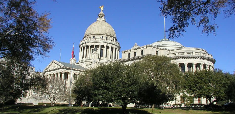 A photo of the Mississippi State Capitol building.