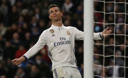 Football Soccer - Real Madrid v Celta Vigo - Spanish King's Cup - Santiago Bernabeu stadium, Madrid, Spain - 18/01/17 Real Madrid's Cristiano Ronaldo reacts during the match. REUTERS/Juan Medina