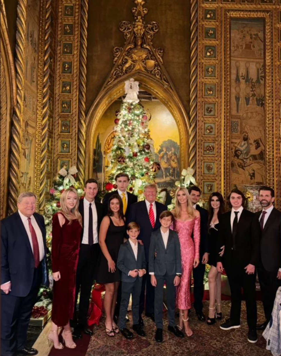 A Christmas picture of the Trump family, in which Melania Trump does not appear (Kimberly Guilfoyle/ Instagram)