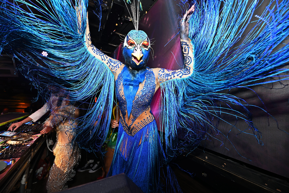 heidi klum halloween 2023 peacock