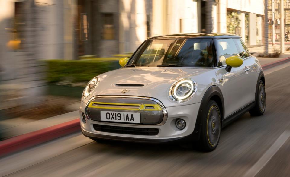 18) Mini Cooper SE (Expected: Early 2020)