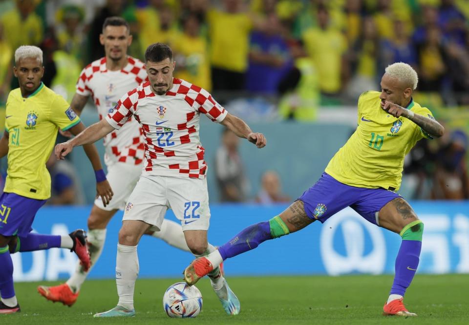 Neymar in action against Josip Juranovic (EPA)