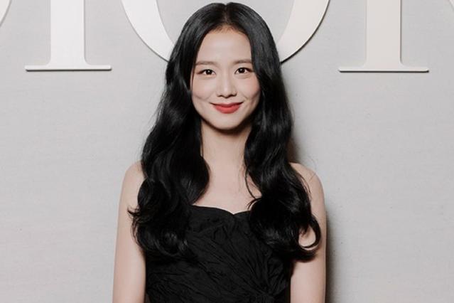 Blackpink's Jisoo lends star power to Dior's SS22 show