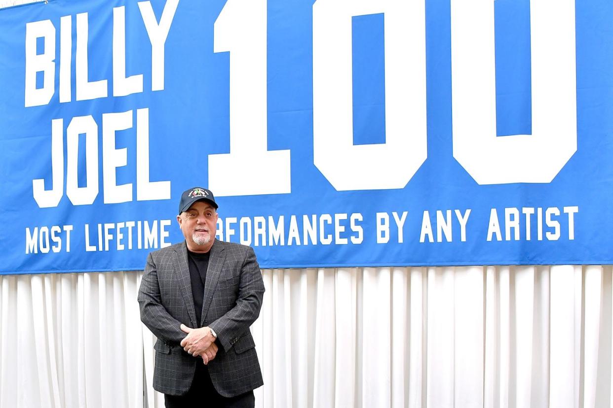 madison square garden celebrates billy joel&#39;s 100th lifetime performance