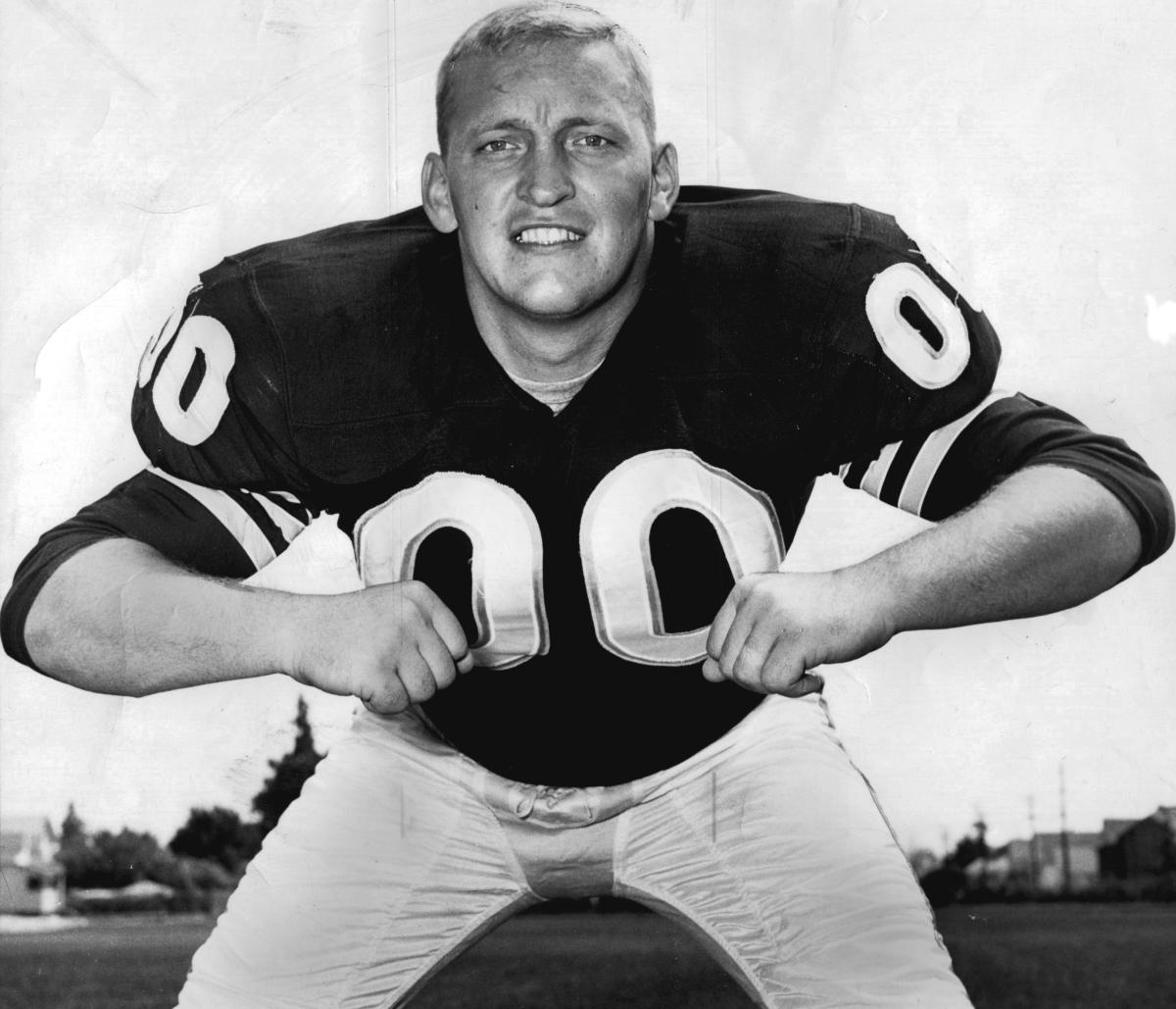 Longtime Oakland Raiders center, Hall of Famer Jim Otto dies at 86