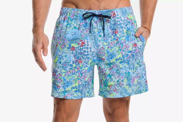 <p>Lilly Pulitzer</p>