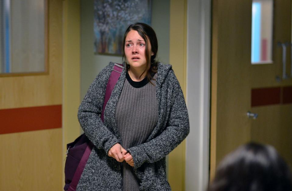 stacey arrives at the hospital