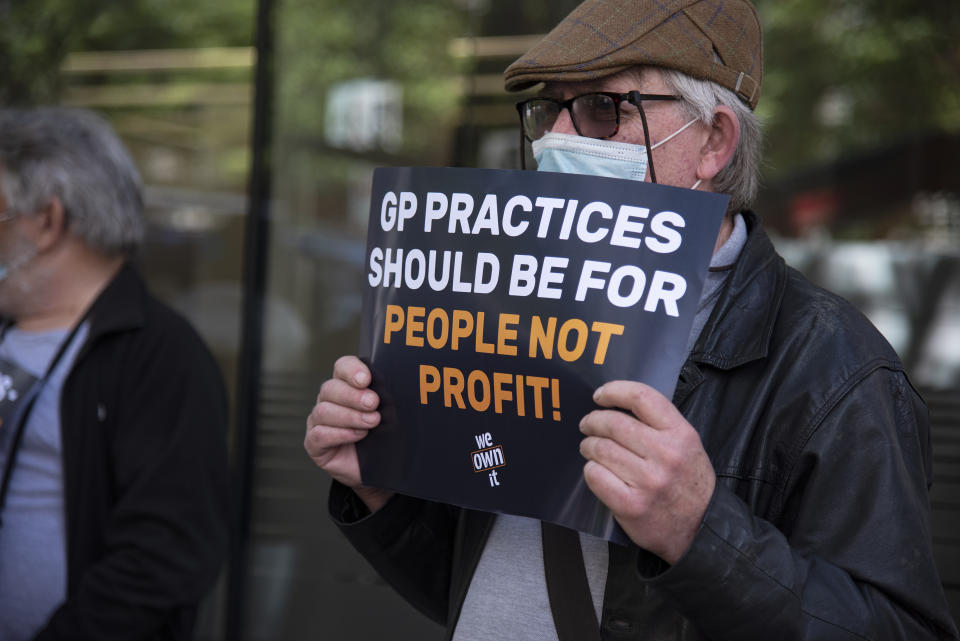 <p>A protester holding a placard expressing his opinion during the demonstration. Workers in the medical field protest against the contract renewals of further GP surgeries being taken over by the profit-greedy US healthcare giant which has become the largest single private primary care provider in England. (Photo by Loredana Sangiuliano / SOPA Images/Sipa USA)</p>
