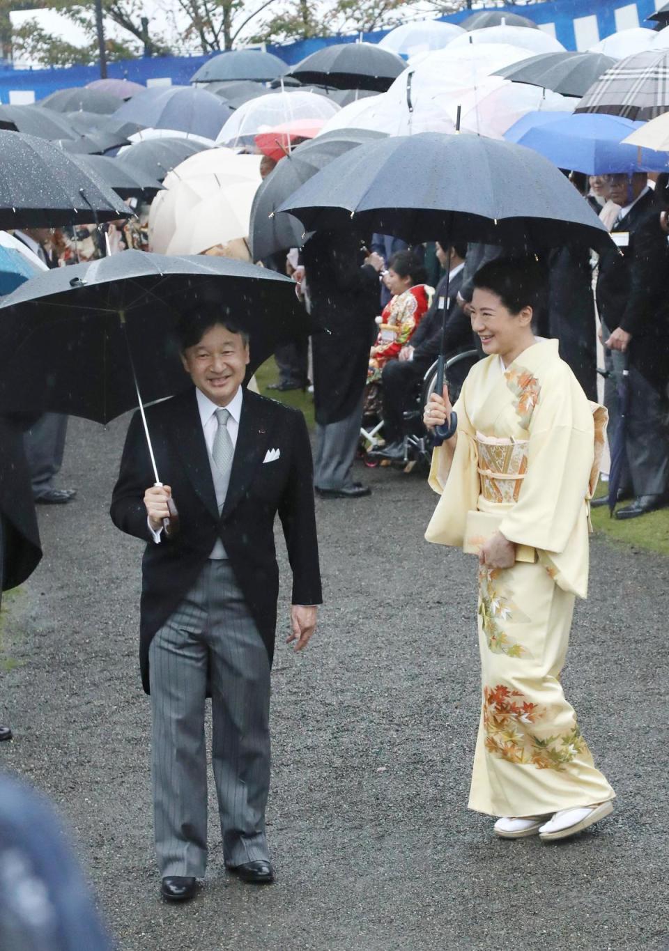 日本皇太子妃雅子15年來首度參加了皇室赤坂御苑的秋季園遊會。（東方IC）