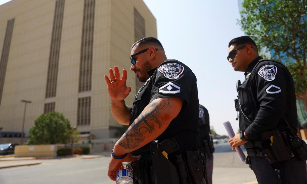 <span>Police officers stand outside the federal court where Ismael ‘El Mayo’ Zambada García, the co-founder of Mexico’s notorious Sinaloa drug cartel, has pleaded not guilty to US drug trafficking charges, in El Paso, Texas, 26 July 2024. </span><span>Photograph: José Luis González/Reuters</span>