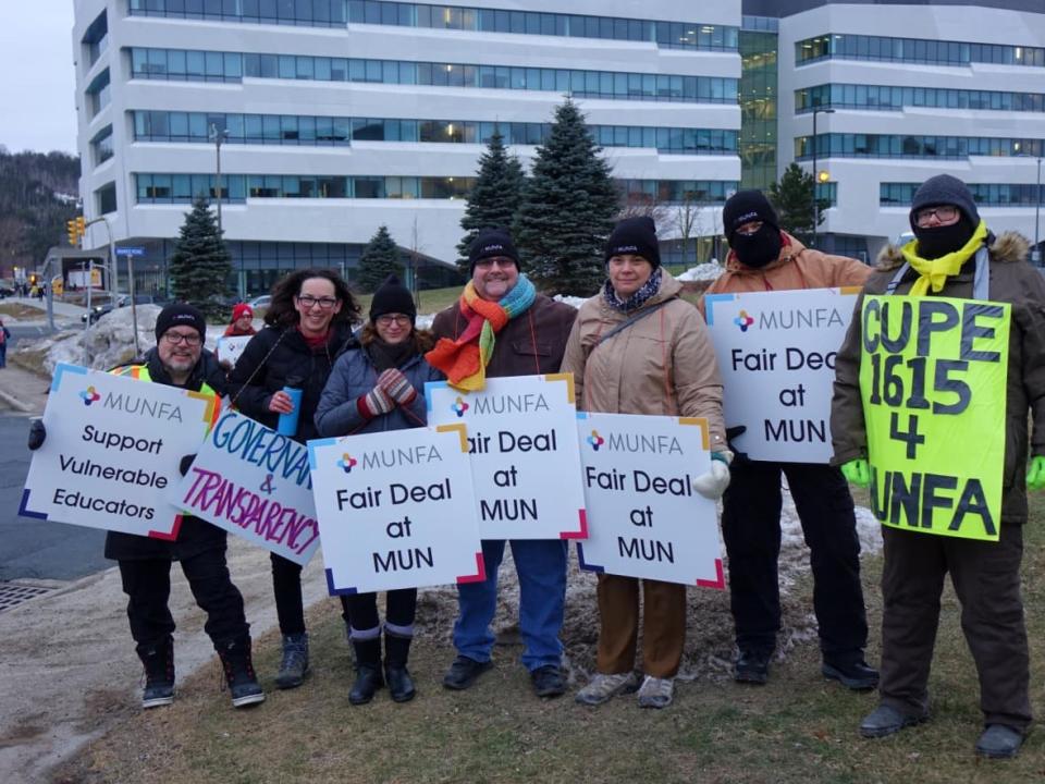 Members of the Memorial University Faculty Association began picketing on Jan. 30. (Patrick Butler/Radio-Canada - image credit)