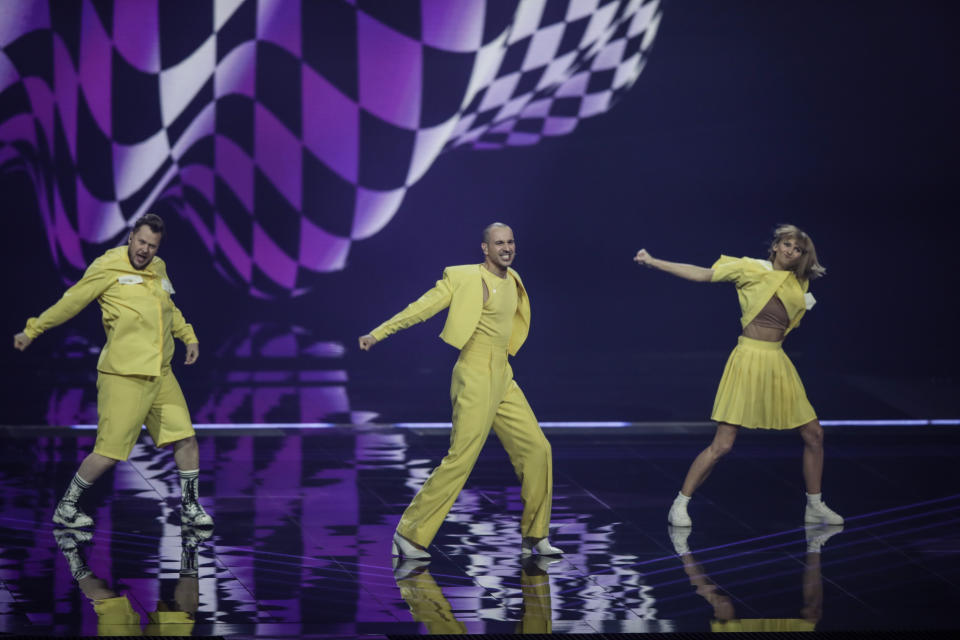 El grupo lituano The Roop durante un ensayo para el Festival de la Canción de Eurovisión el lunes 17 de mayo de 2021 en Rotterdam, Holanda. (AP Foto/Peter Dejong)